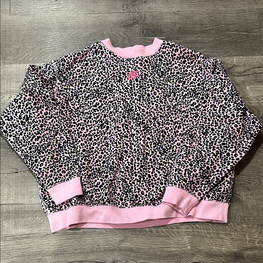 Nike Women's Pink and Black Leopard Sweater
